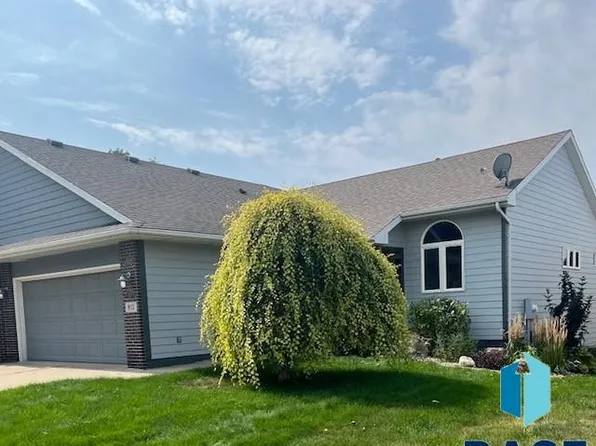 917 S Charlotte Ave, Sioux Falls, SD 57103