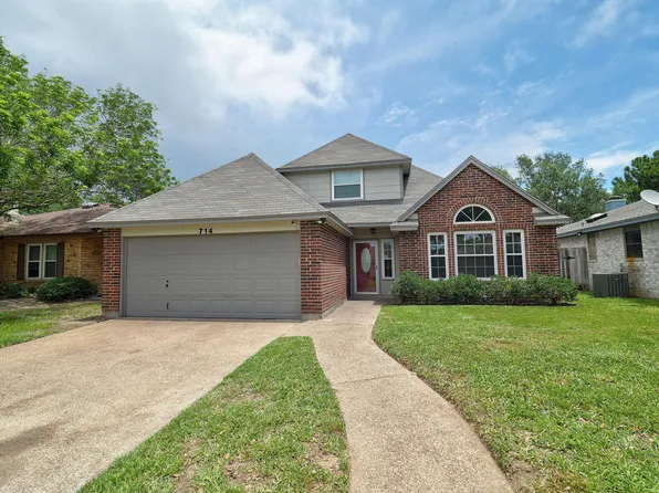 714 Saint Lucy Dr, Corpus Christi, TX 78418