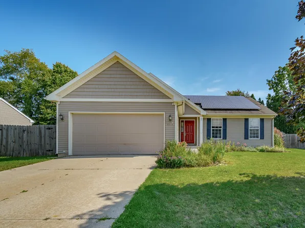 2210 Long Leaf St, Kalamazoo, MI 49006
