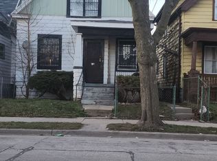 2016 W Keefe Ave, Milwaukee, WI 53206