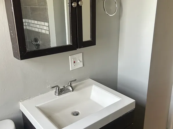 15605 Benhoff Dr, Maple Heights, OH 44137