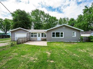 6640 E Beck Ave, Syracuse, IN 46567