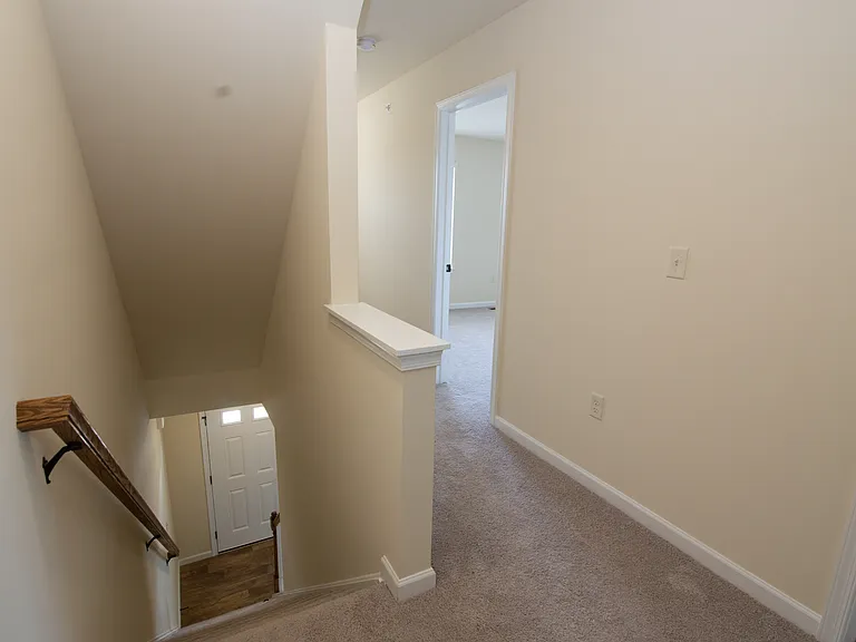 12 Skip Ln — Photo 30