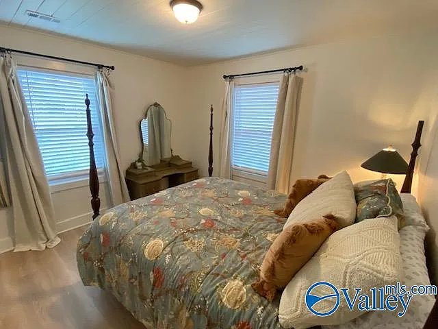 1236 Oshaughnessy Ave NE — Photo 21