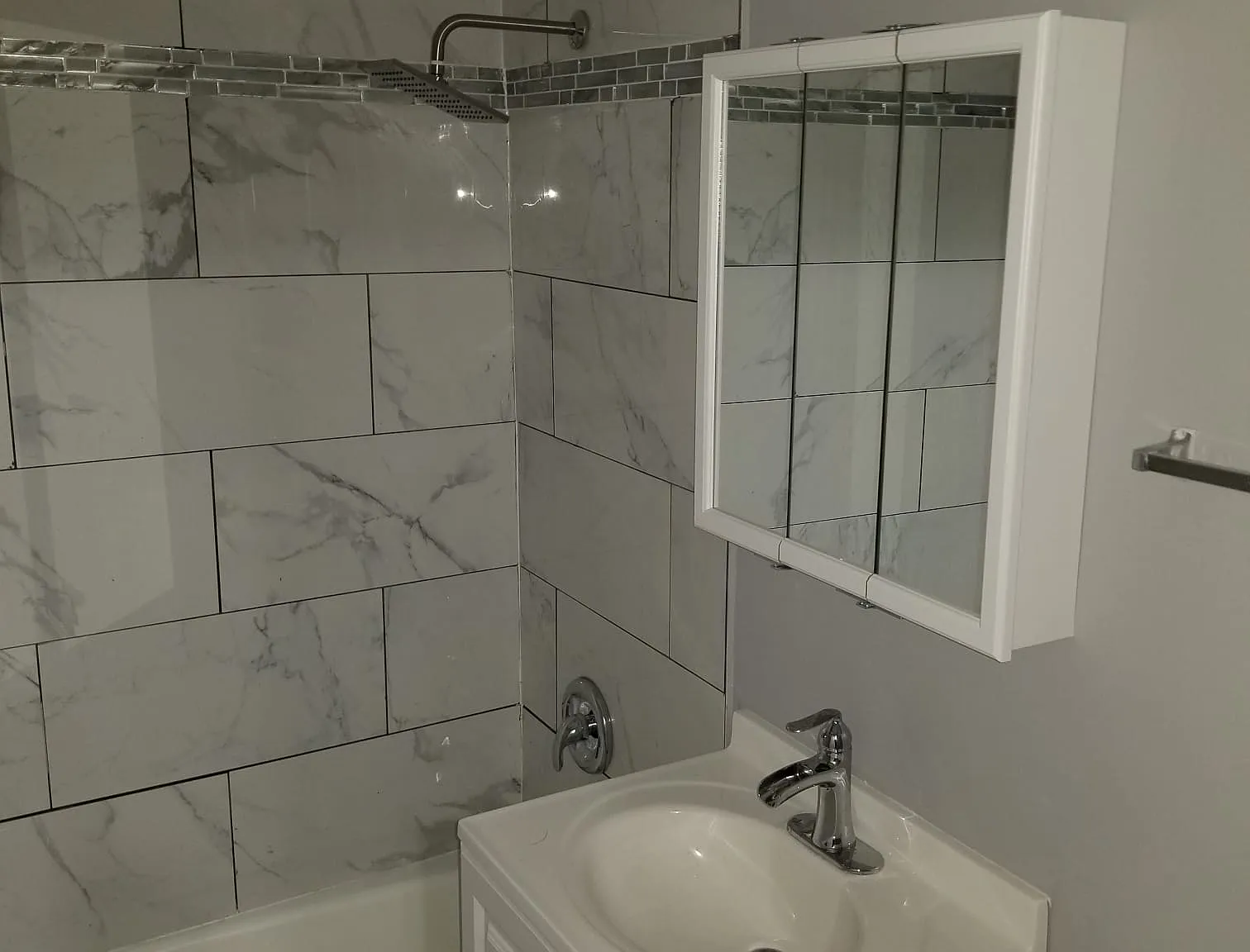 3020 178th St - C7 — Photo 1