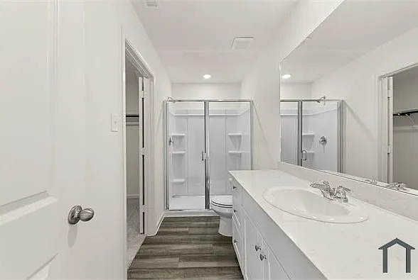 2107 Burnwood St — Photo 18
