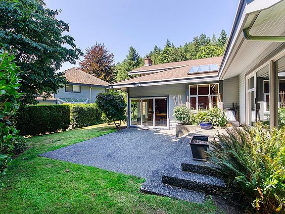 4th image of 6980 Odlum Ct