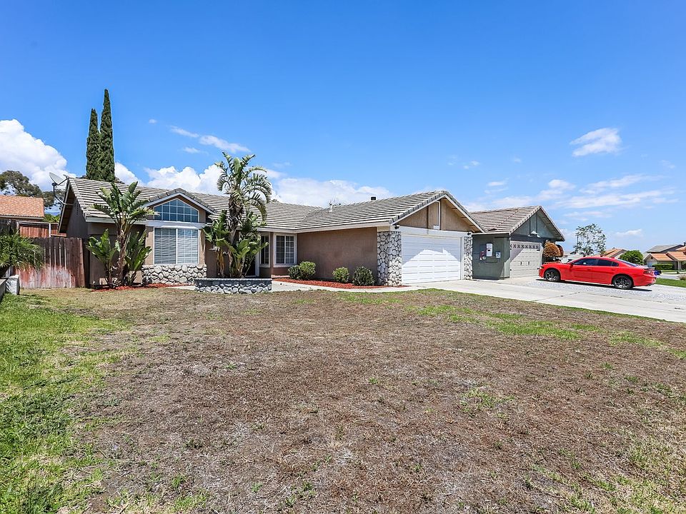 1st image of 2438 W Calle Vista Dr