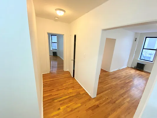 Rented by Reyes & Elsamad Real Estate Group | media 8