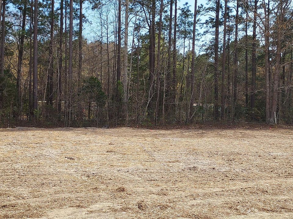 2nd image of 112 Rolling Water Lane