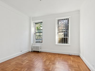 317 E 18th St APT 2D, New York, NY, 10003