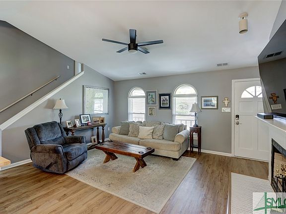 4th image of 549 Pointe South Drive