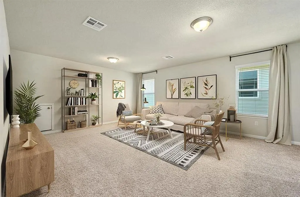 4 bed, 2.5 bath, 2162 sqft, $2,249 — Photo 3