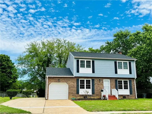 203 Fort Worth St, Hampton, VA 23669