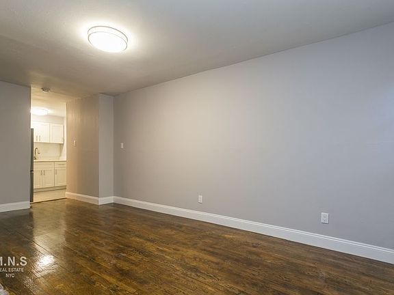 4th image of 307 W 29th St APT A
