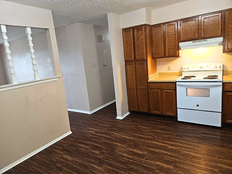 6321 Richland Plaza Dr #D — Photo 2