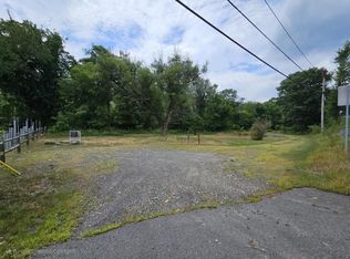 10 W Main St, Erving, MA 01344