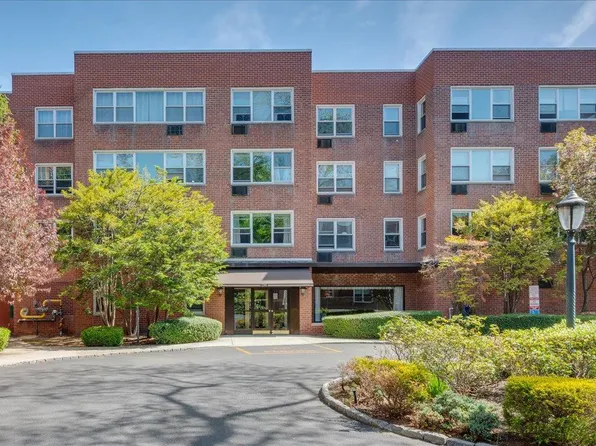 1299 Palmer #211, Larchmont, NY 10538