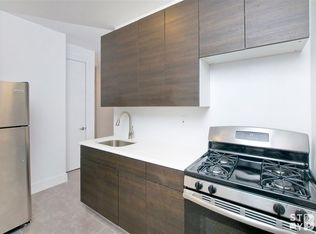 400 Clinton Ave #C3, Brooklyn, NY 11238