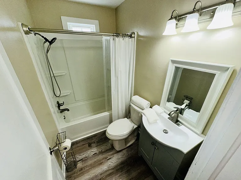 1700 Roslyn Dr #27D — Photo 12