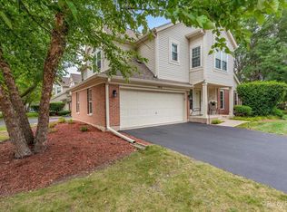 95 Ione Dr UNIT D, South Elgin, IL 60177