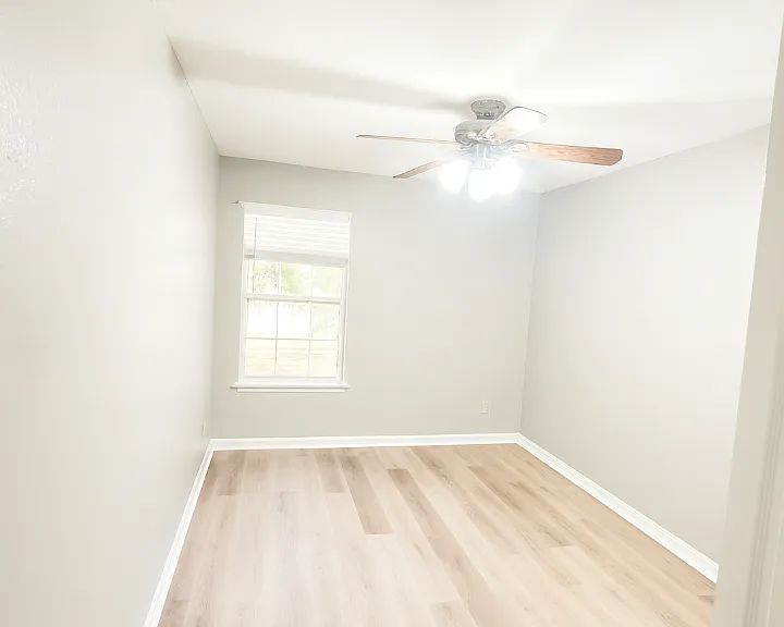 2182 Timberwood Cir S — Photo 7