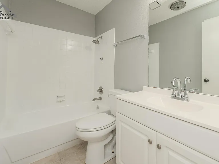 4611 Misty Valley E — Photo 17