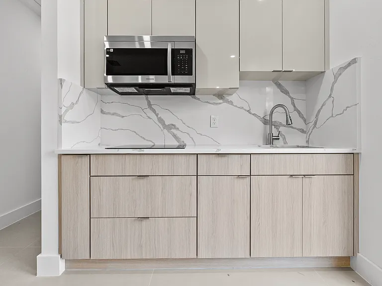 210 Singer St #1 — Photo 8