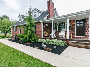 13521 Hotchkiss Rd, Burton, OH 44021