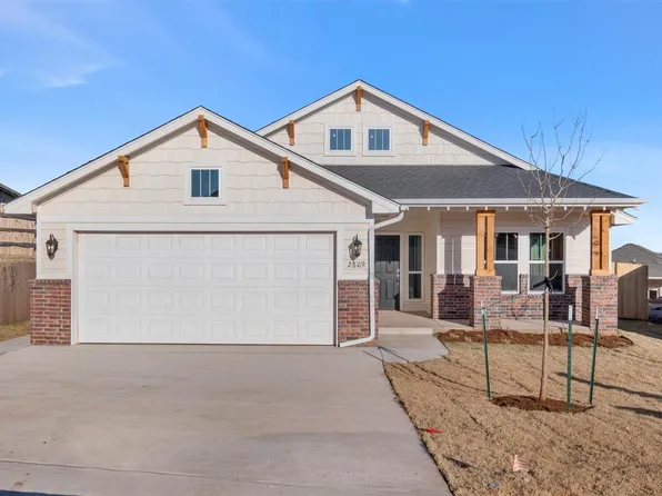2809 S Columbus Dr, Stillwater, OK 74074