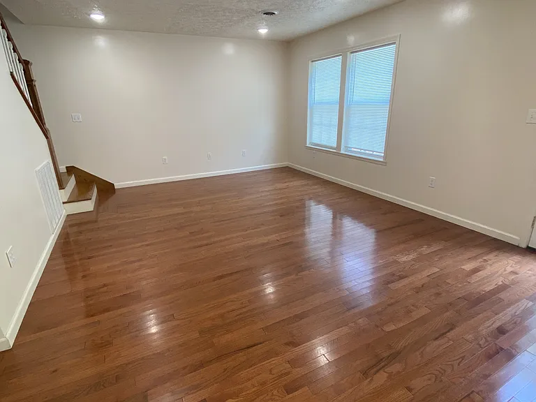 28 Holler Rd #13 — Photo 2