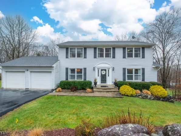 3 Olde Hickory Rd, West Milford Twp., NJ 07480