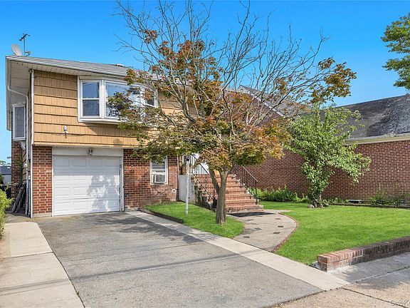 2nd image of 216 Earle Avenue