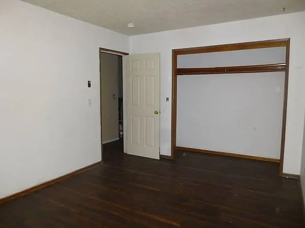 3217 Grand Blvd — Photo 10