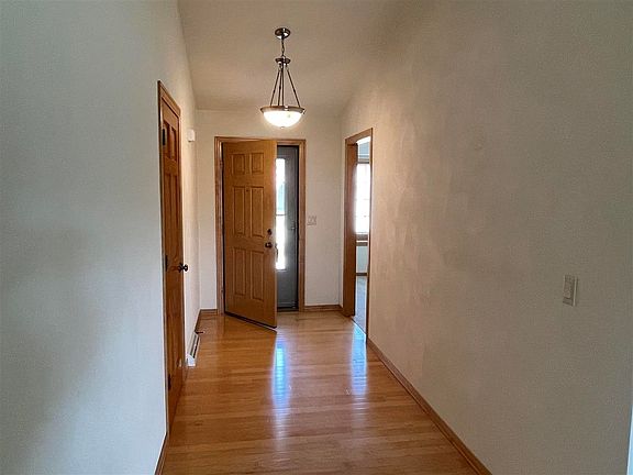 Spacious entry foyer