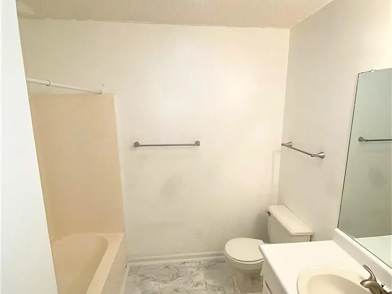 910-54 Brett Dr — Photo 12
