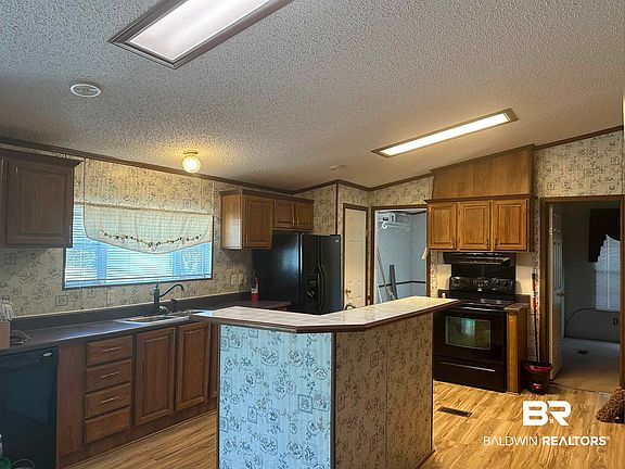 2nd image of 30795 Cypress St