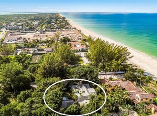 921 9th St W, Boca Grande, FL 33921