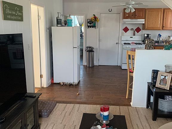 5th image of 36 Hobson Ave #3