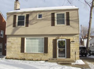 1638 Bournemouth Rd, Grosse Pointe Woods, MI 48236