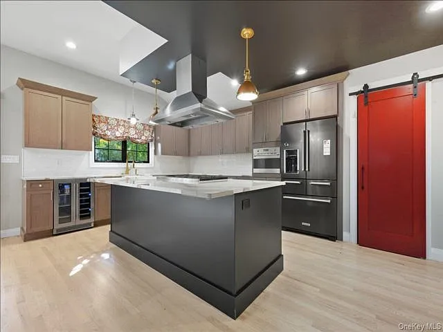 2 Cornwall Ln — Photo 7