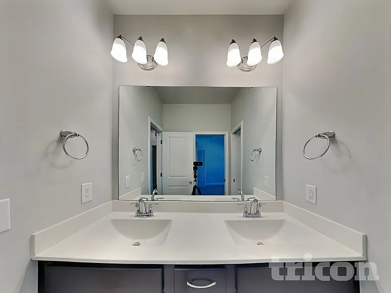 165 Lynnridge Dr — Photo 16
