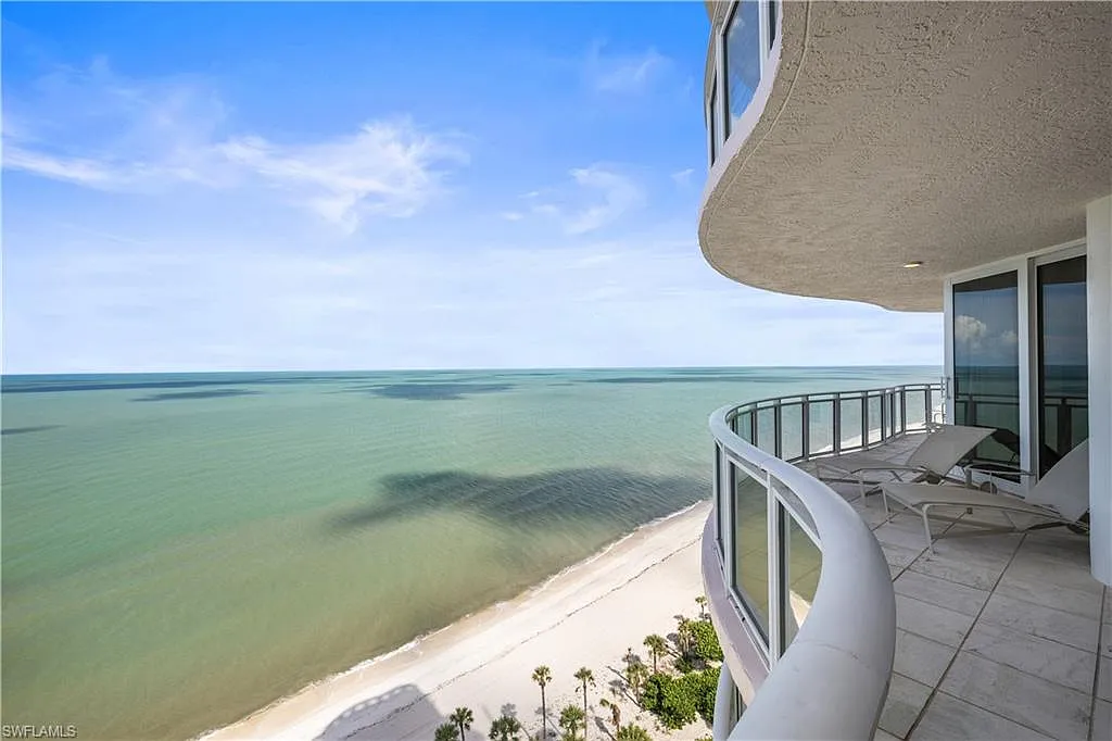 3 bed, 3.0 bath, 2980 sqft, $35,000 — Photo 2
