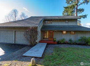 17002 Snee Oosh Rd, La Conner, WA 98257