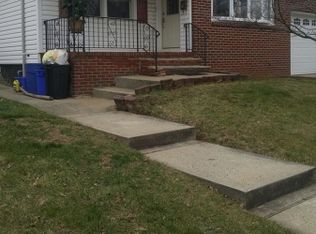 7 Sumutka Ct, Carteret, NJ 07008