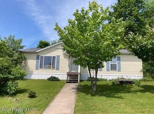 325 Echo Valley Dr, Shavertown, PA 18708