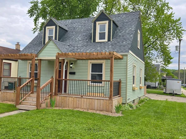 1821 Milburn Blvd, Mishawaka, IN 46544