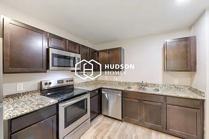 9943 Valley Wind Dr — Photo 5