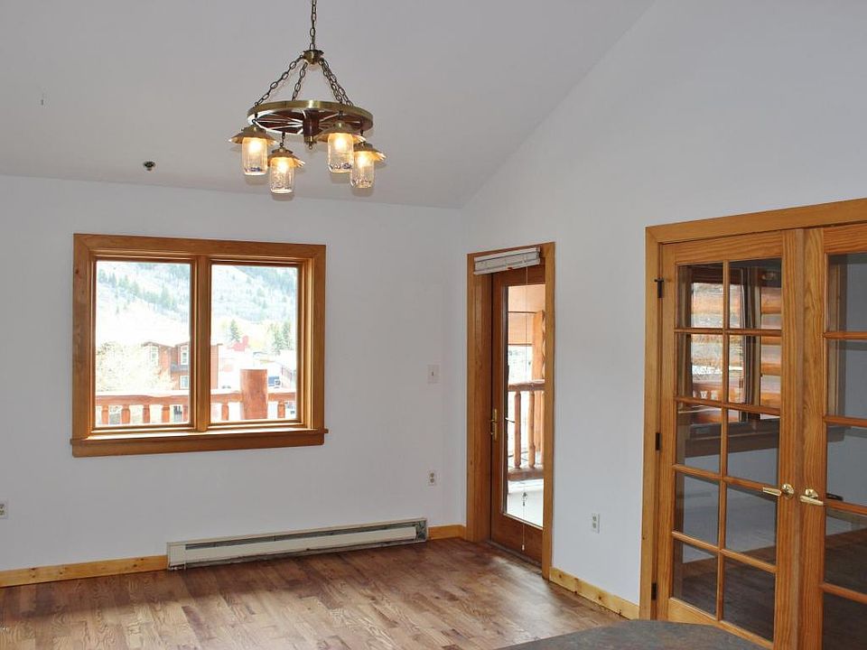 1st image of 945 W Broadway Ave APT 302