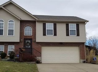 119 Summerfield Dr, Dry Ridge, KY 41035